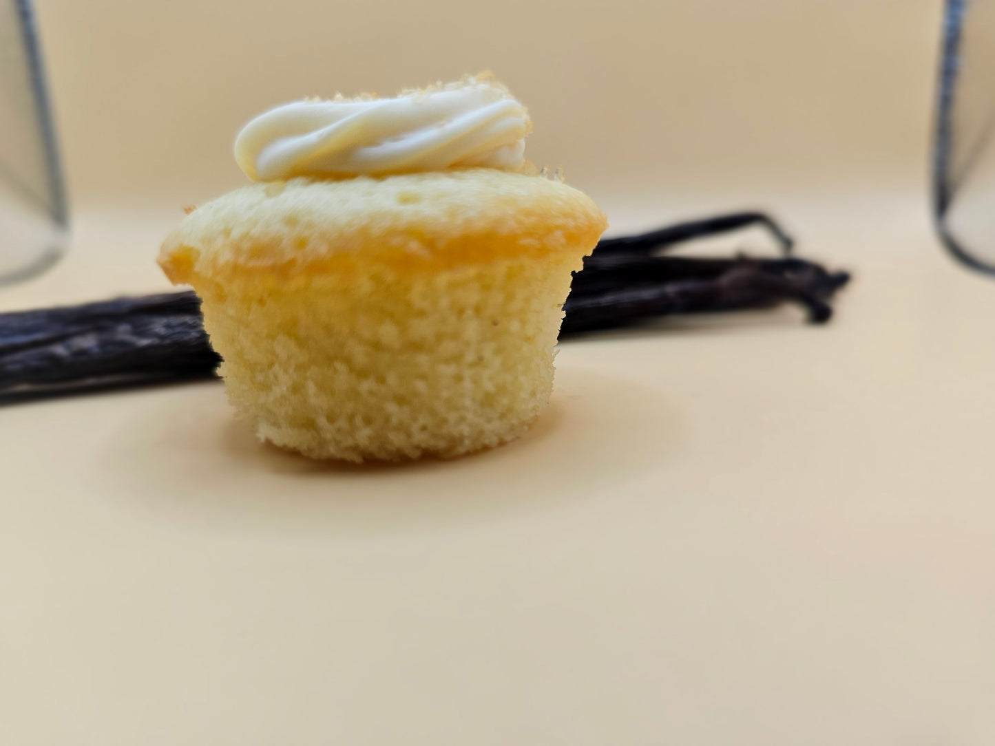 Vanilla Pound Cake Mini Muffin 12-pack
