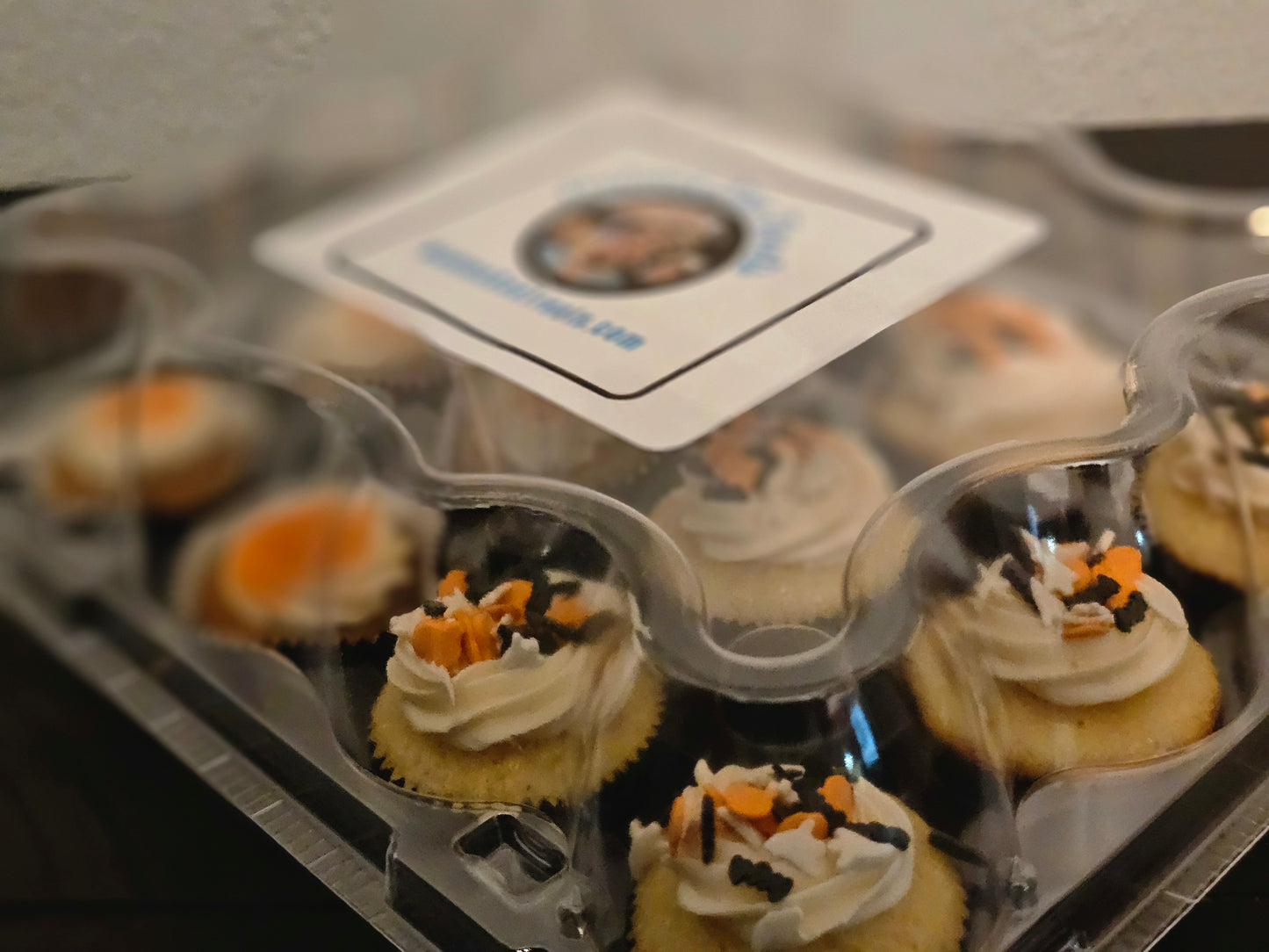 Vanilla and and Pumpkin Spice Pound Cake Mini Muffin 12-pack