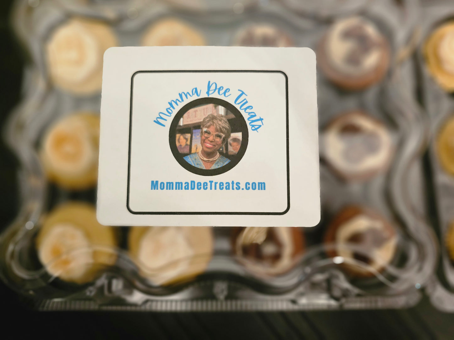 Vanilla and and Pumpkin Spice Pound Cake Mini Muffin 12-pack