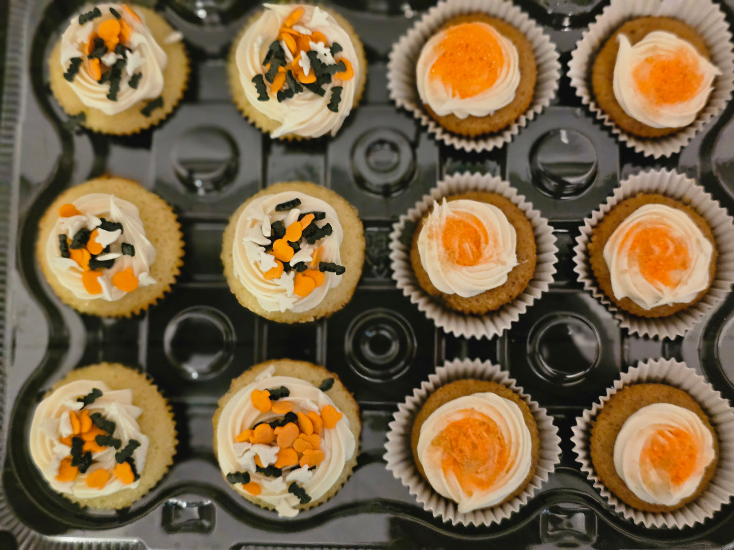 Vanilla and and Pumpkin Spice Pound Cake Mini Muffin 12-pack